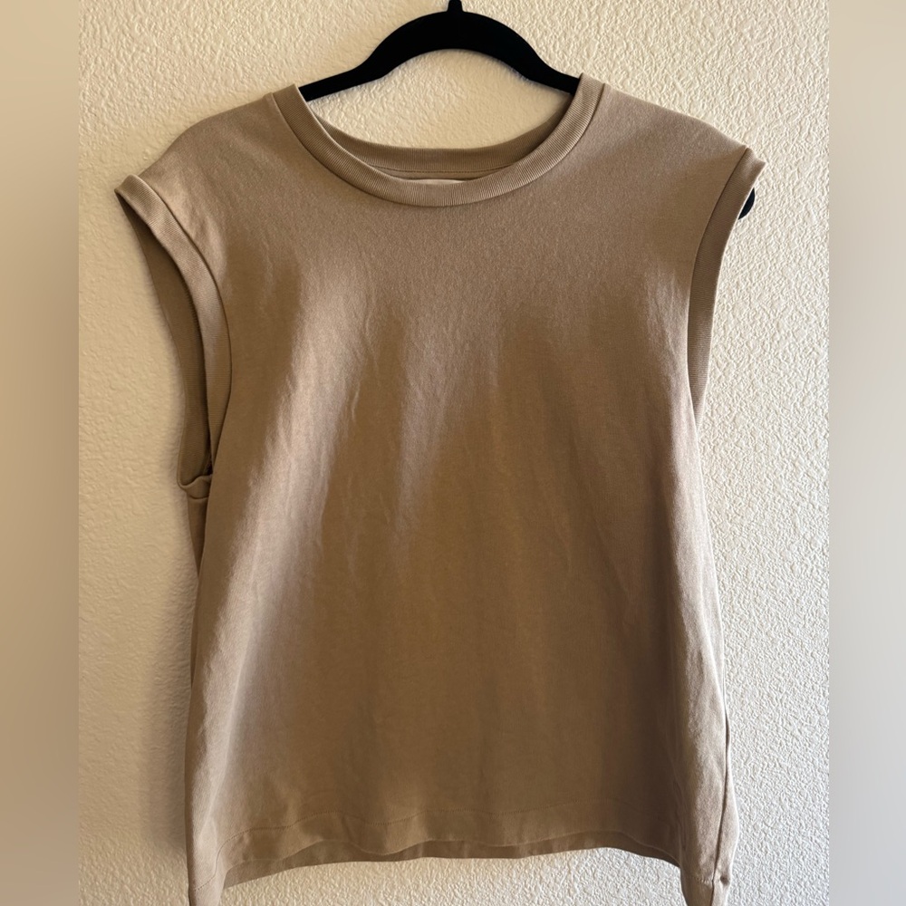 Banana Republic Muscle Crewneck Muscle Tank